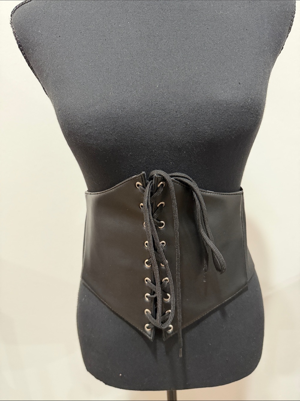 Lavish Black Lace-Up Waist Cincher Belt